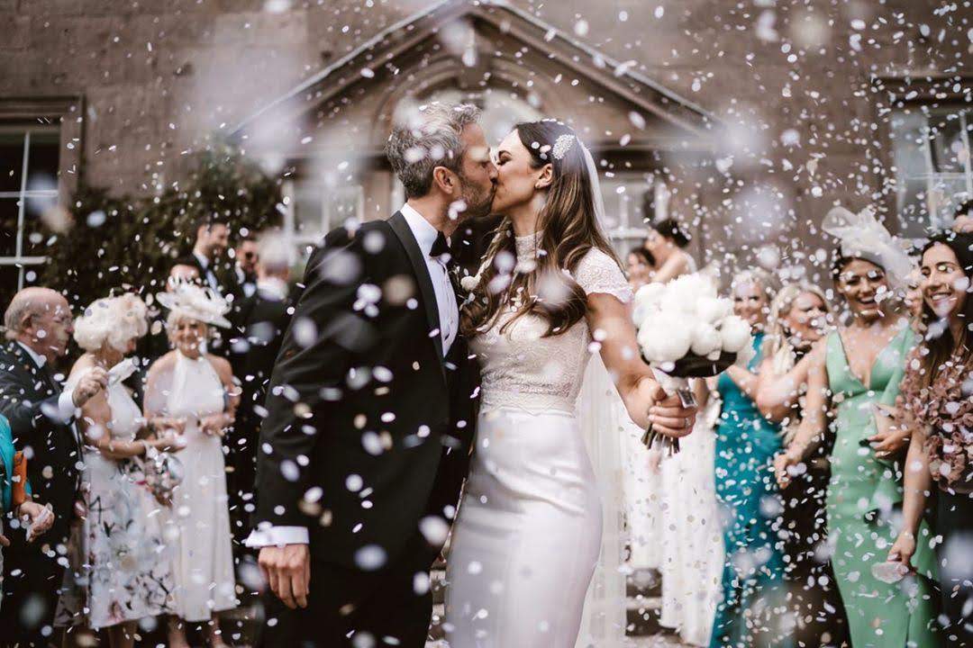 How to Get the Perfect Wedding Confetti Photos