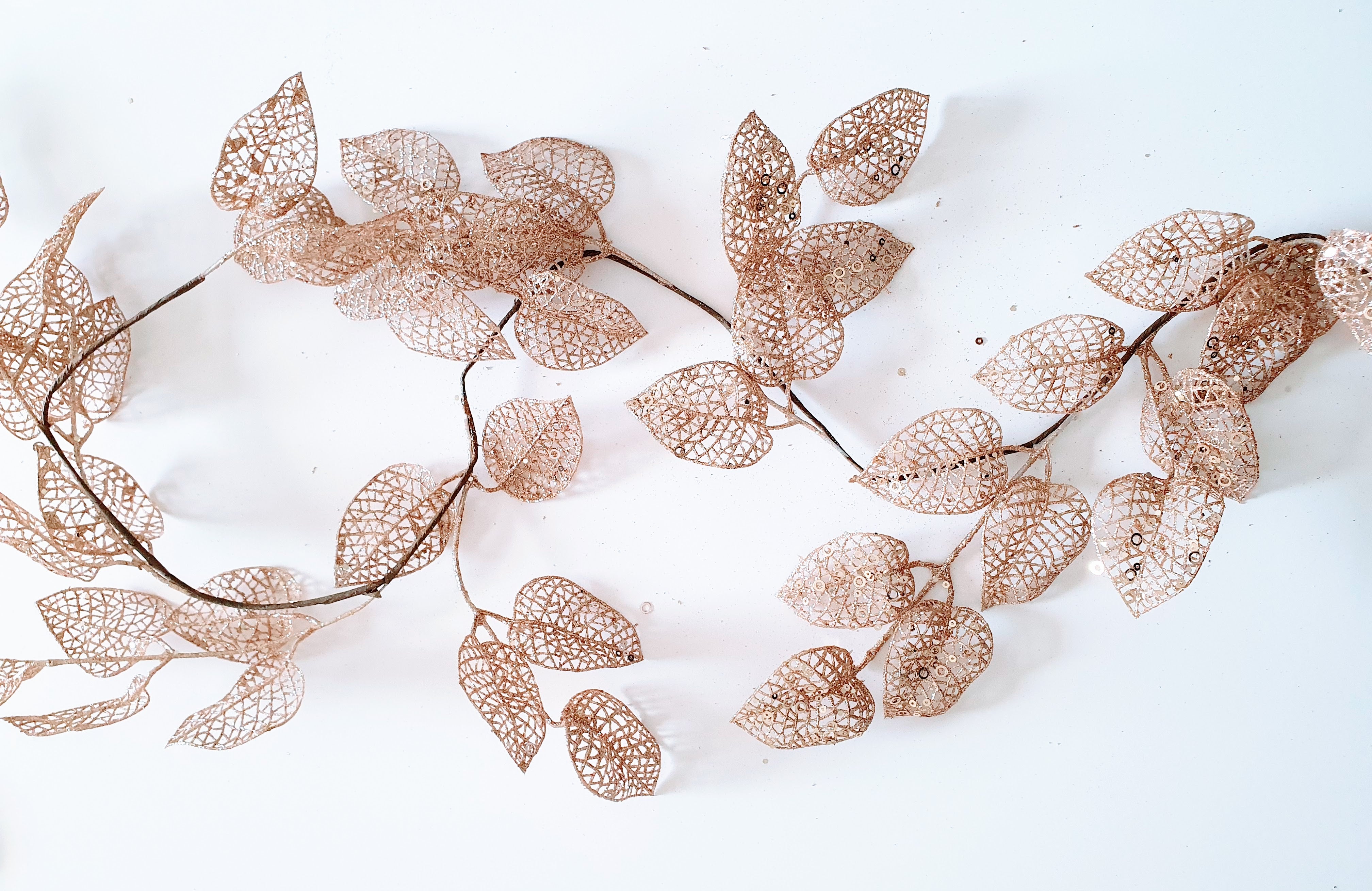 Champagne Festive Leaf Garland (150cm) - properconfetti.myshopify.com